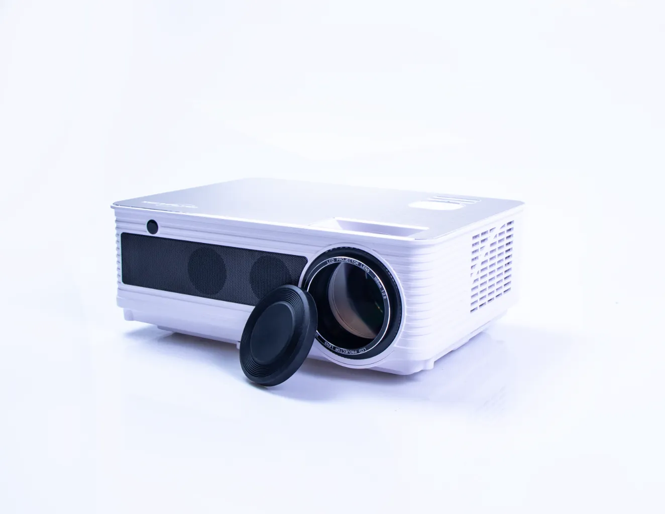 Ultra Link PJ50 LED Projector - Image 2