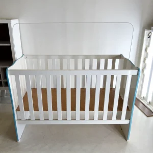 Skyla Baby Crib -Blue Trimed