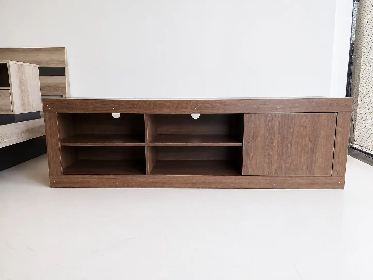 Linx Crest Entertainment Unit