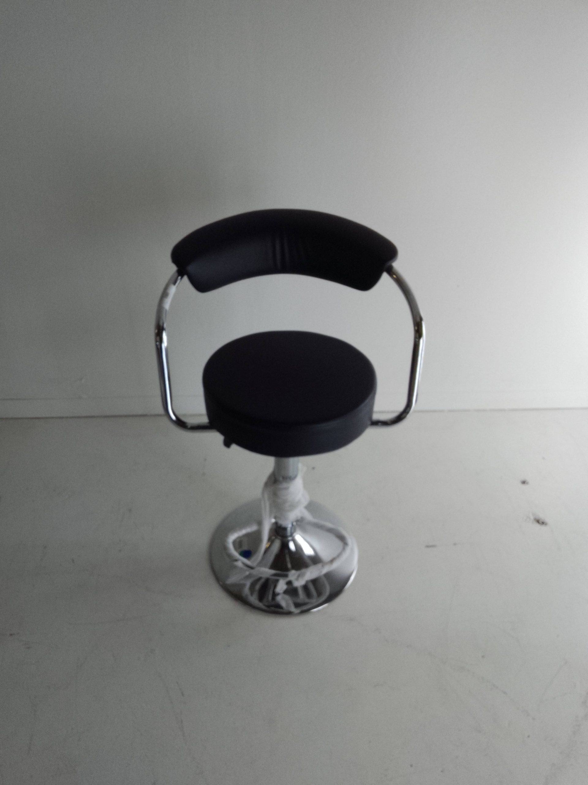 Linx Snug Bar Stool Black - Image 2